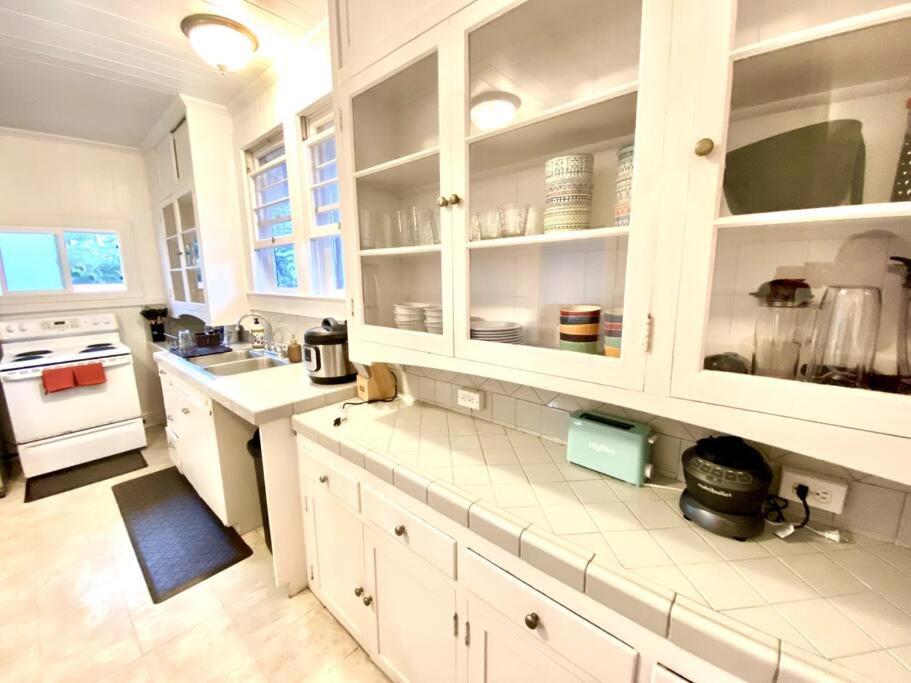 Your Hilo Homebase - Lovely 3 Bedroom In Heart Of Hilo With Ac! Экстерьер фото