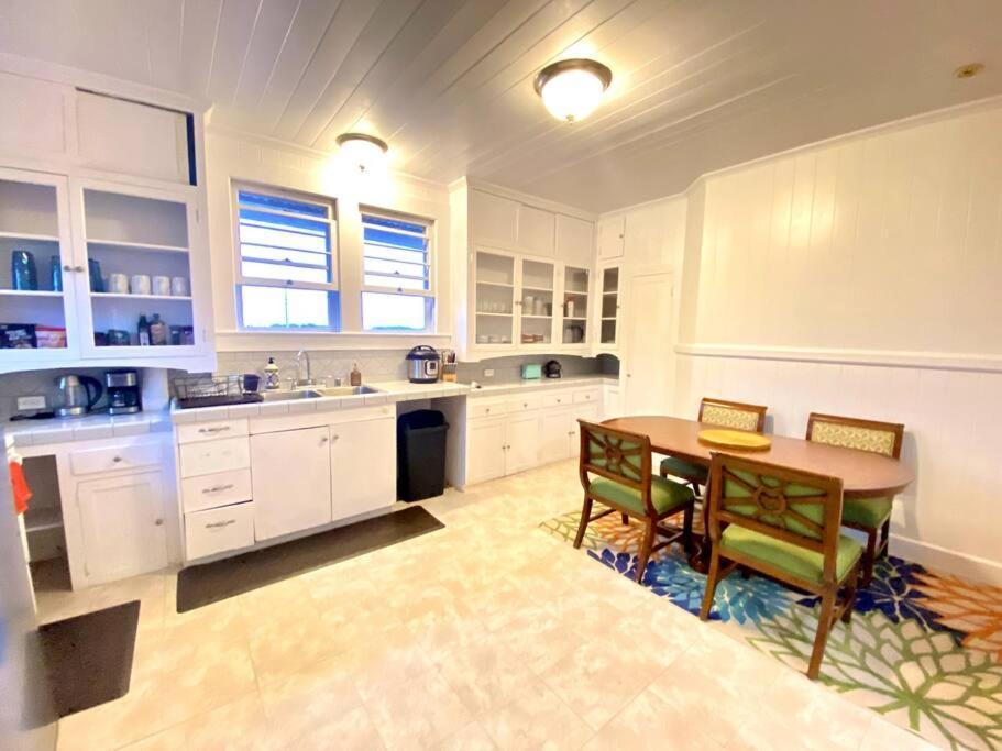 Your Hilo Homebase - Lovely 3 Bedroom In Heart Of Hilo With Ac! Экстерьер фото