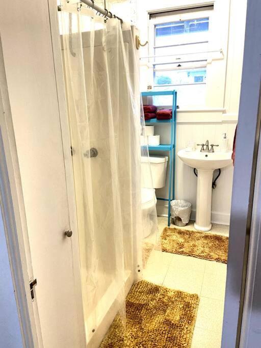 Your Hilo Homebase - Lovely 3 Bedroom In Heart Of Hilo With Ac! Экстерьер фото